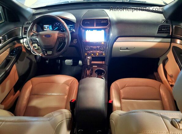1FM5K8D86JGC93583 2018 FORD EXPLORER Бежевый Вид панели приборов