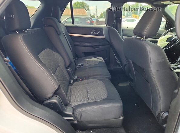 1FM5K8D86KGA26381 2019 FORD EXPLORER White უკანა სალონის ხედი