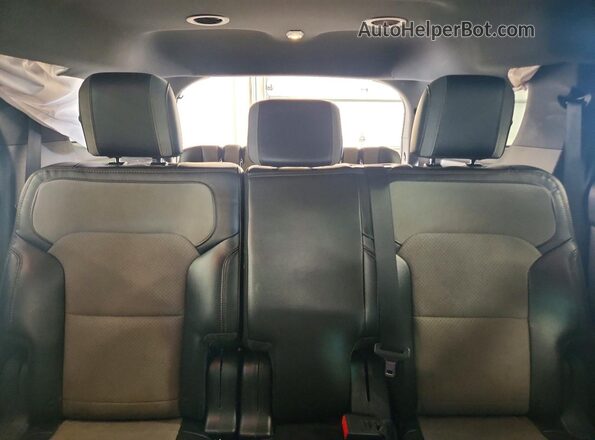 1FM5K8D87HGA24860 2017 FORD EXPLORER Black Widok tylnych siedzeń