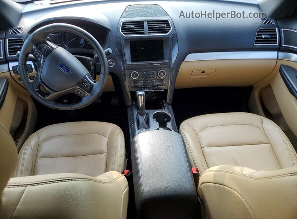 1FM5K8D87HGD88549 2017 FORD EXPLORER White Vista del salpicadero