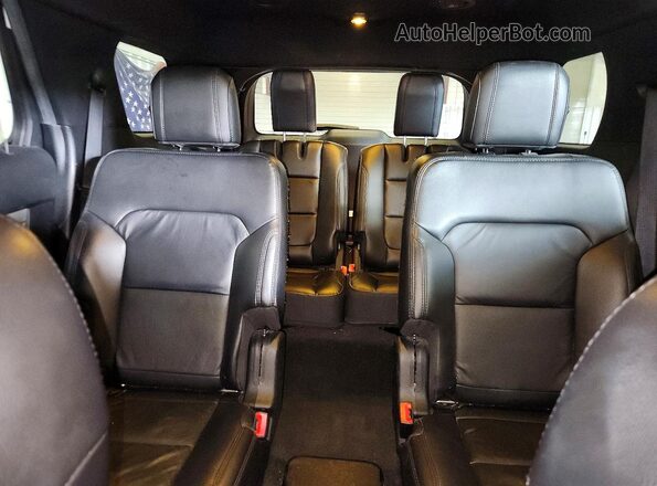 1FM5K8D88HGD41627 2017 FORD EXPLORER White Вид задніх сидінь