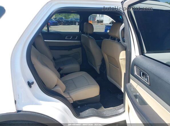 1FM5K8D89GGC19289 2016 FORD EXPLORER White Widok naklejki z numerem VIN