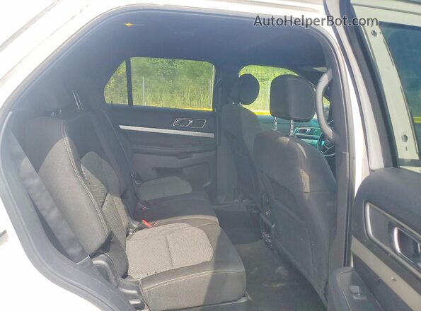1FM5K8D89HGA45161 2017 FORD EXPLORER White Vista interior trasera