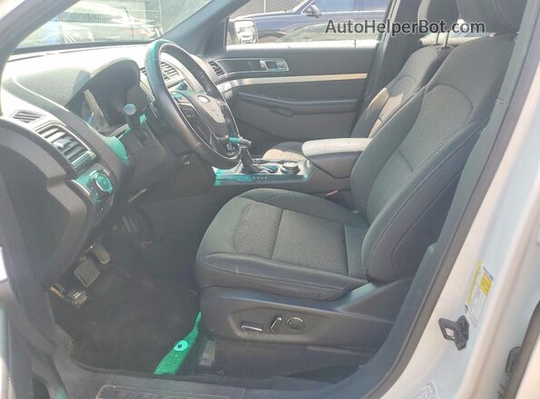 1FM5K8D89HGA45161 2017 FORD EXPLORER White Vista interior delantera