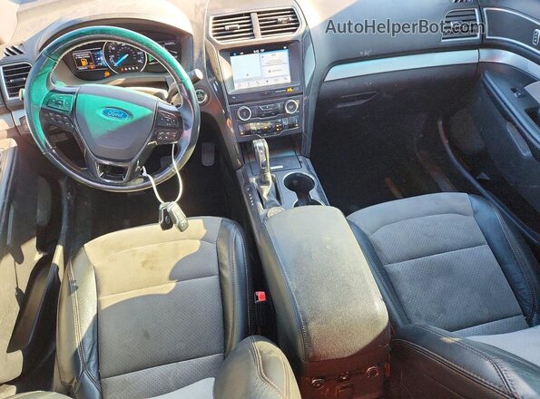 1FM5K8D89HGA98328 2017 FORD EXPLORER White Вид панелі приладів
