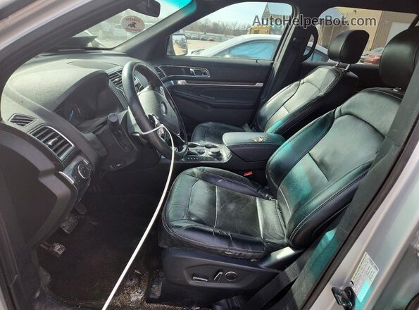 1FM5K8F82GGA18573 2016 FORD EXPLORER Silver Սալոնի դիմացի տեսք