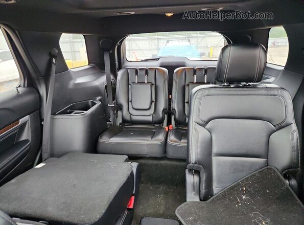 1FM5K8F88HGC32095 2017 FORD EXPLORER Black Widok tylnych siedzeń