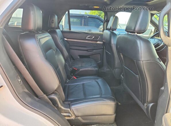 1FM5K8F88JGA68255 2018 FORD EXPLORER White Вид задньої частини салону