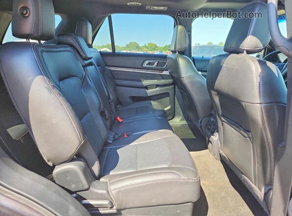 1FM5K8F88JGA82401 2018 FORD EXPLORER Серый Вид задней части салона
