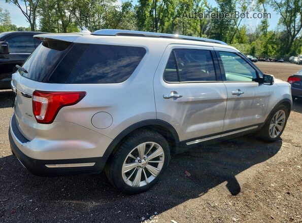 1FM5K8F88JGA85945 2018 FORD EXPLORER Silver Задня права чверть