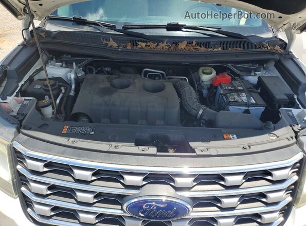 1FM5K8FH2GGC81498 2016 FORD EXPLORER White Rear interior view