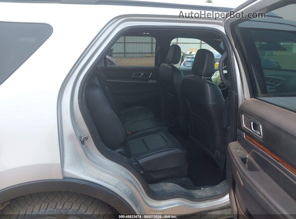 1FM5K8FH4KGA52619 2019 FORD EXPLORER Silver Vista de la etiqueta del VIN