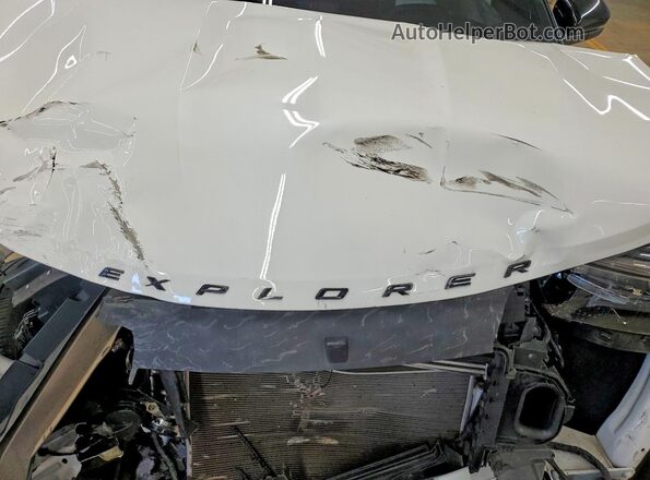 1FM5K8GC2NGC47108 2022 FORD EXPLORER White ძრავის განყოფილების ხედი