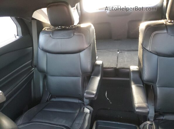 1FM5K8GC9LGA34556 2020 FORD EXPLORER Red Rear seats view