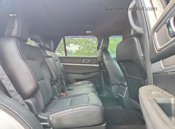 1FM5K8GT1JGC95922 2018 FORD EXPLORER Beige Widok wnętrza z tyłu