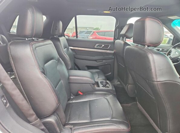 1FM5K8GT3HGA42952 2017 FORD EXPLORER White Widok tylnych siedzeń
