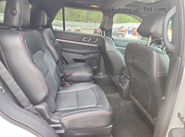 1FM5K8GT5GGD09569 2016 FORD EXPLORER White Rear seats view
