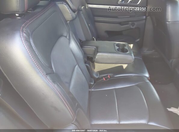 1FM5K8GT7JGA39249 2018 FORD EXPLORER Blue Widok naklejki z numerem VIN