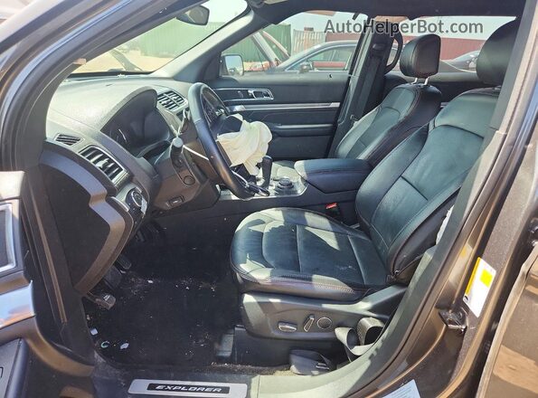 1FM5K8GT9HGD98970 2017 FORD EXPLORER Серый Вид салона спереди