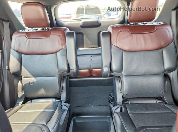 1FM5K8HC4LGB08934 2020 FORD EXPLORER White Vista de los asientos traseros