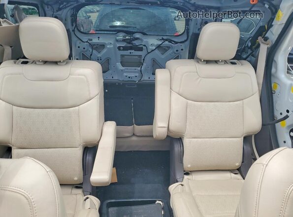 1FM5K8HC9MGC09565 2021 FORD EXPLORER White Հետևի նստատեղերի տեսք