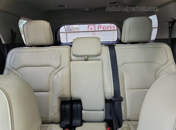 1FM5K8HT0HGA26500 2017 FORD EXPLORER Silver Rear seats view