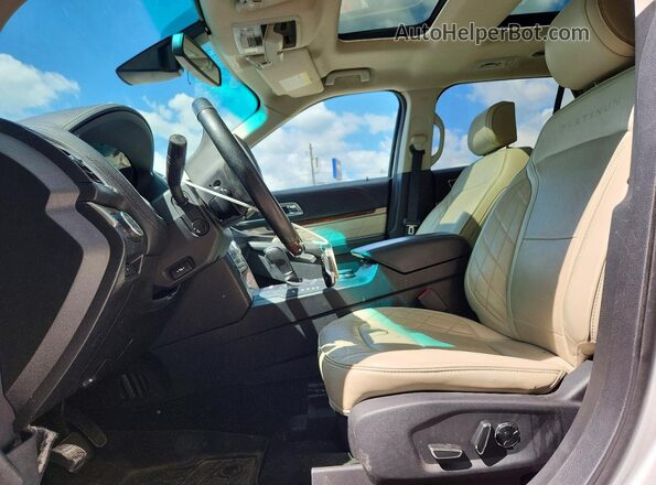 1FM5K8HT0HGA26500 2017 FORD EXPLORER Silver Front interior view