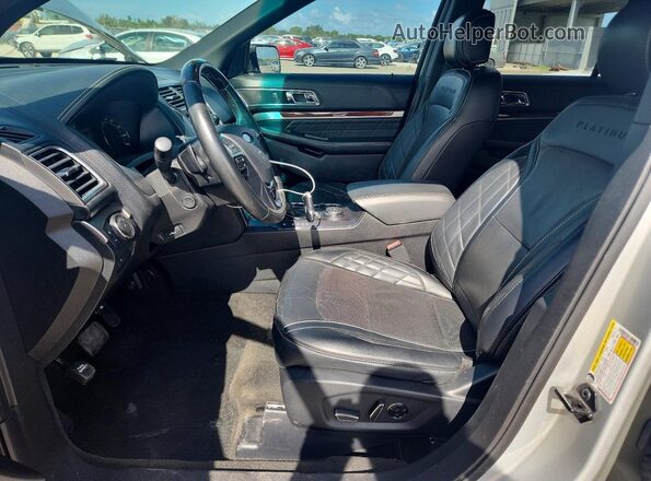 1FM5K8HT1HGA20432 2017 FORD EXPLORER Silver Вид салону спереду