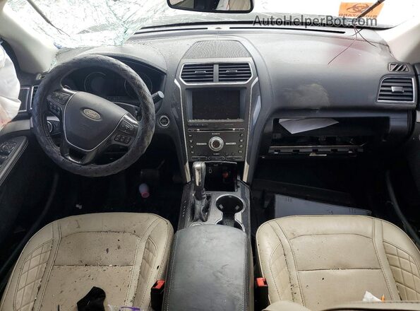 1FM5K8HT3HGD21011 2017 FORD EXPLORER Серый Вид панели приборов