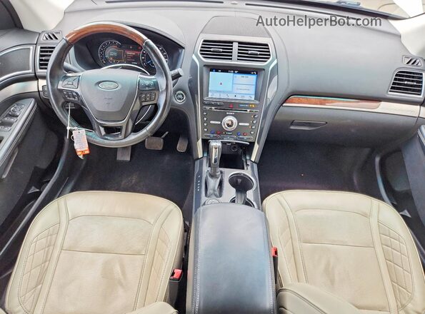 1FM5K8HT4HGC01718 2017 FORD EXPLORER Белый Вид панели приборов