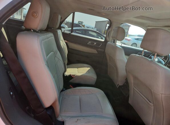 1FM5K8HT6GGA72895 2016 FORD EXPLORER White Rear interior view