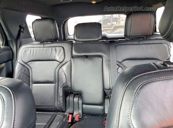 1FM5K8HT6HGD17423 2017 FORD EXPLORER Серебряный Вид задних сидений