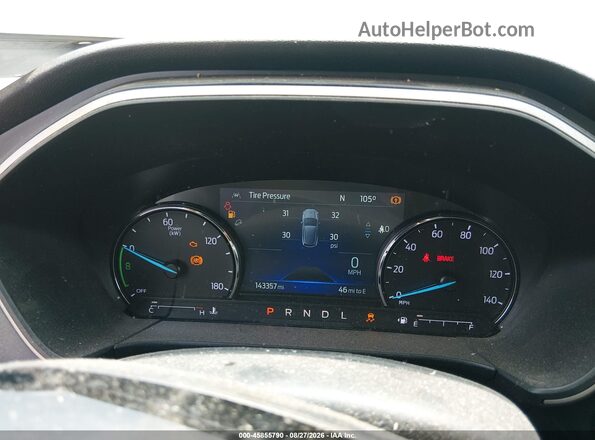 1FMCU0BZ2NUB46425 2022 FORD ESCAPE Silver Widok tylnych siedzeń
