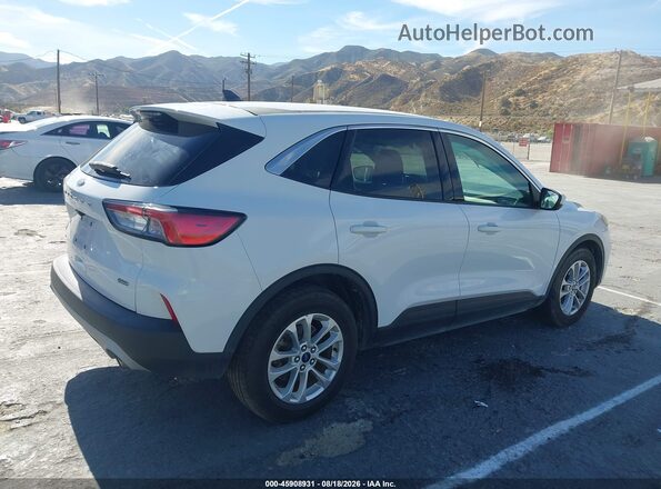1FMCU0BZ5MUA83836 2021 FORD ESCAPE White Trasero derecho