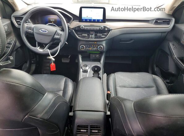 1FMCU0DZ7LUC08413 2020 FORD ESCAPE Белый Вид панели приборов