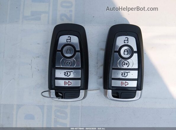 1FMCU0DZ8LUB79018 2020 FORD ESCAPE White Widok deski rozdzielczej