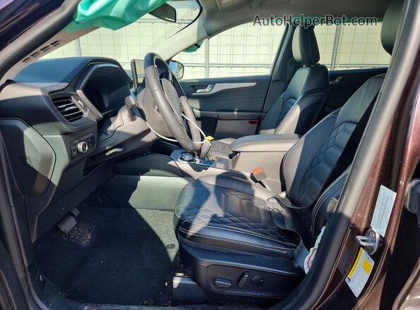 1FMCU0E11PUA16662 2023 FORD ESCAPE Burgundy Widok wnętrza z przodu