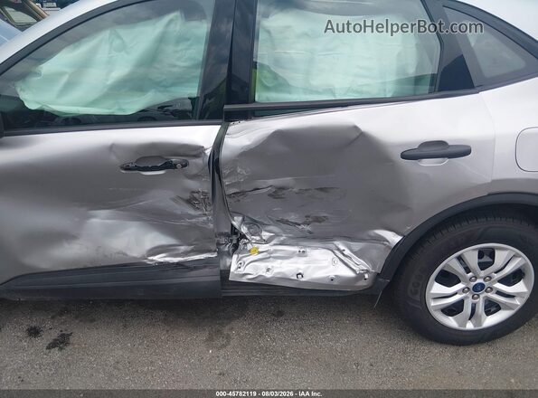 1FMCU0F69MUA76310 2021 FORD ESCAPE Silver Widok z przodu