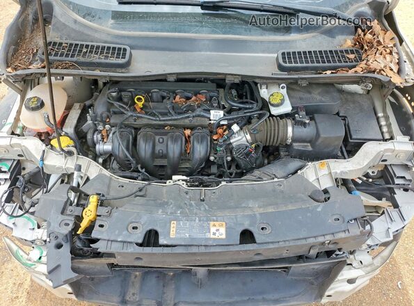 1FMCU0F70JUB11434 2018 FORD ESCAPE Gold უკანა სალონის ხედი