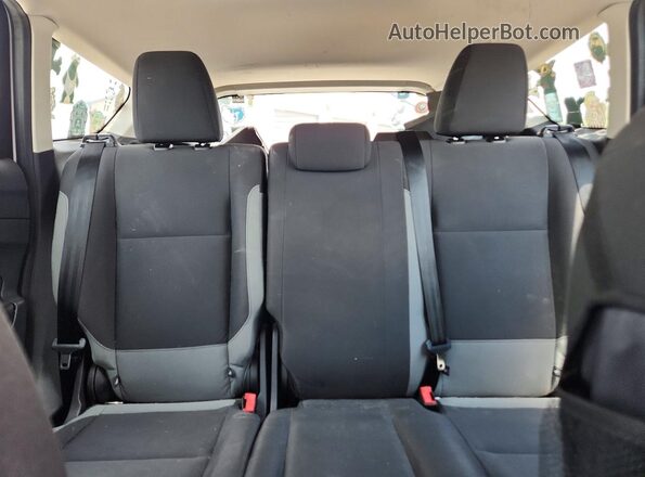 1FMCU0F71GUB19695 2016 FORD ESCAPE Белый Вид задних сидений