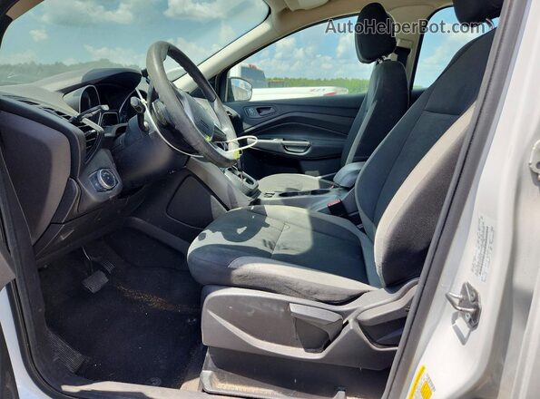1FMCU0F71GUB19695 2016 FORD ESCAPE Белый Вид салона спереди