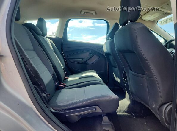 1FMCU0F71KUB94910 2019 FORD ESCAPE Серебряный Вид задней части салона