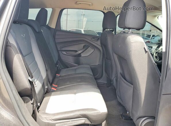 1FMCU0F72HUC67114 2017 FORD ESCAPE Серый Вид задней части салона