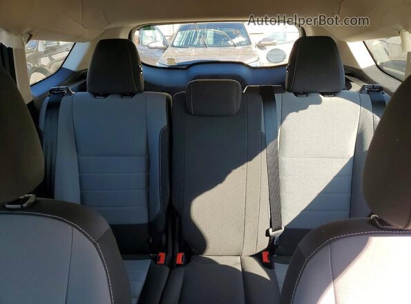 1FMCU0F73HUA11404 2017 FORD ESCAPE Silver Հետևի նստատեղերի տեսք