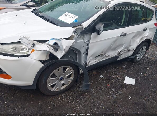 1FMCU0F74GUA36083 2016 FORD ESCAPE White Widok z przodu