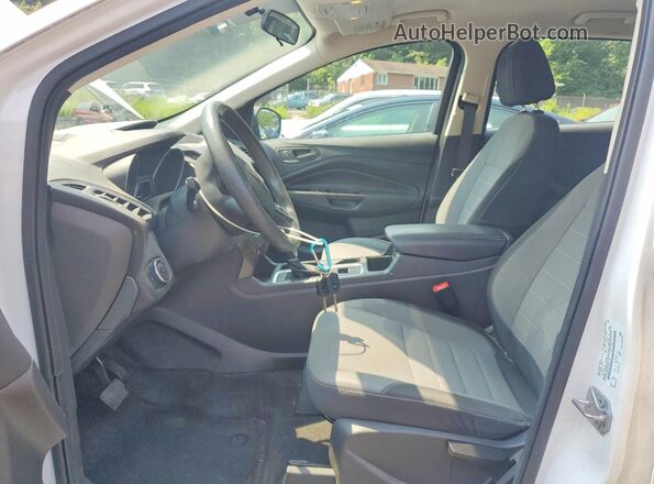 1FMCU0F74HUB22799 2017 FORD ESCAPE White Вид салону спереду