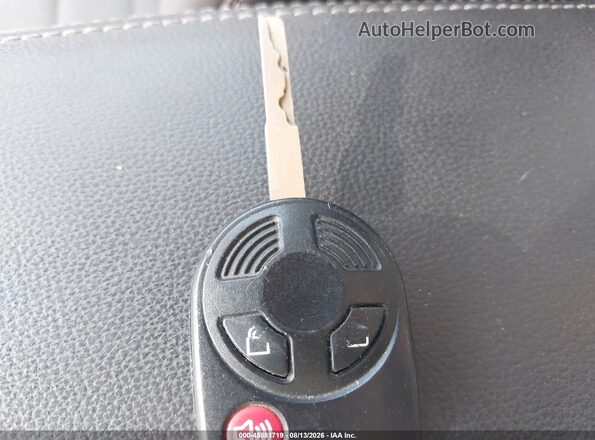 1FMCU0F74HUB29039 2017 FORD ESCAPE Белый Вид панели приборов