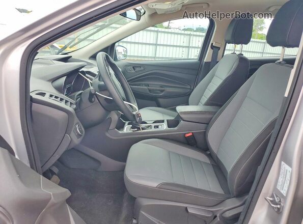 1FMCU0F74HUB37819 2017 FORD ESCAPE Silver Front interior view