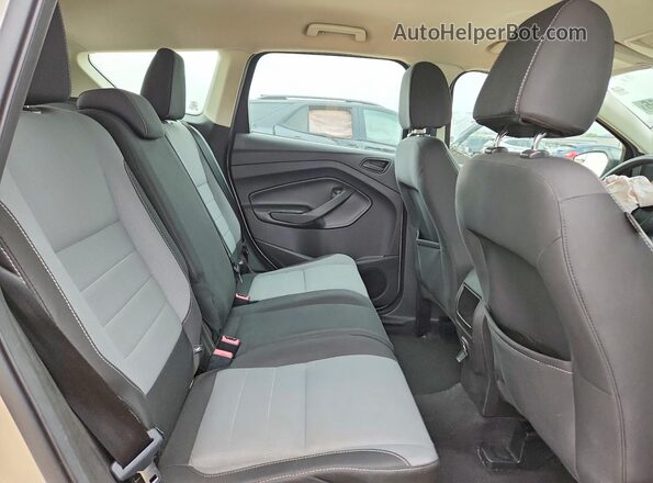 1FMCU0F75HUD73265 2017 FORD ESCAPE Cream Вид задніх сидінь