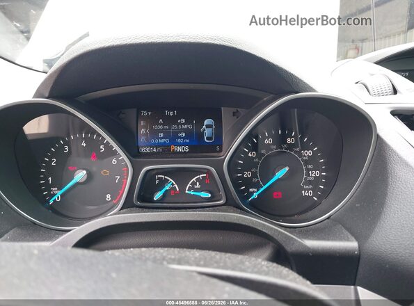 1FMCU0F75JUD31037 2018 FORD ESCAPE White Widok tylnych siedzeń